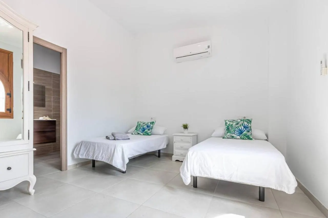 Casa Renovada Centro Empuriabrava别墅 艾姆布里亚布拉瓦